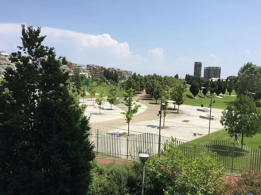 Nice Flat Overlooking The Park Милан Апартаменты